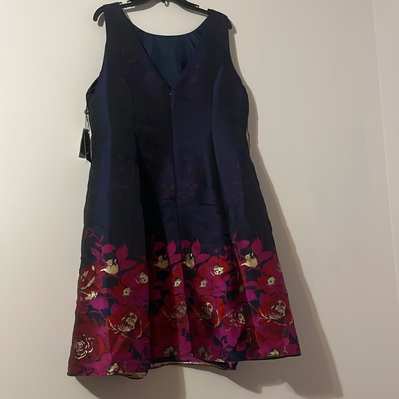 NWT Floral Sleeveless Dress - Navy and Pink - MAKE AN OFFER - CLOSING MY CLOSET. - Picture 7 of 11